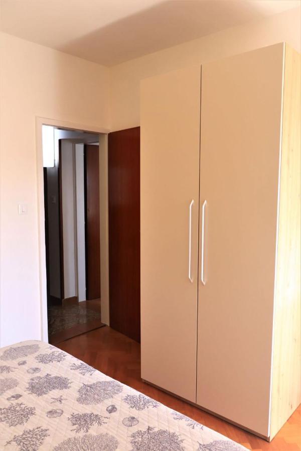 Family Rooms Moela Umag Eksteriør billede